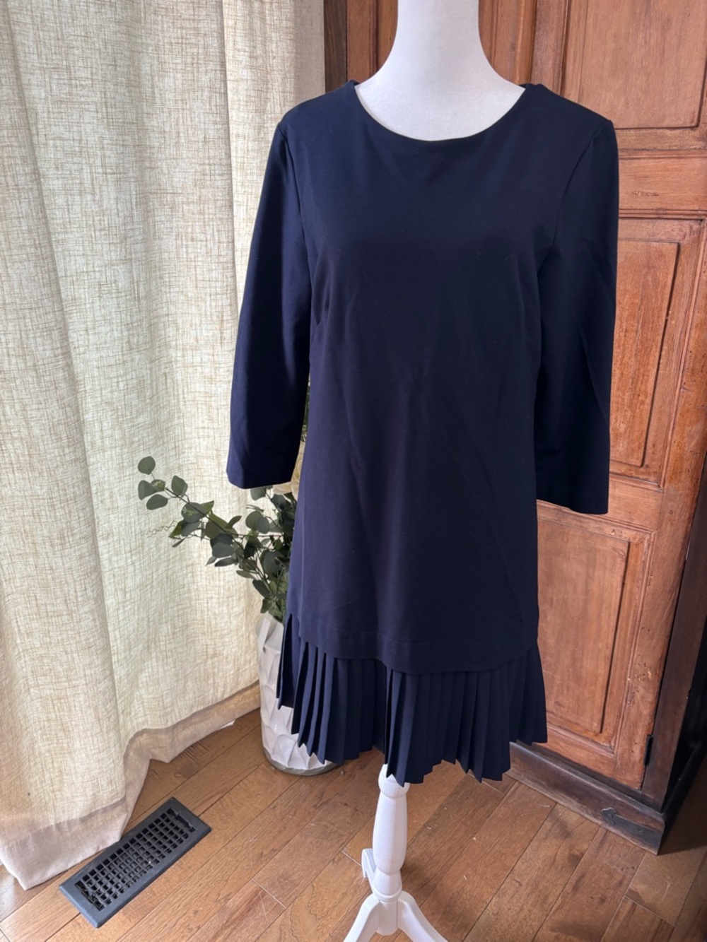 Ann Taylor Navy Pleated Hem Long Sleeve Dress